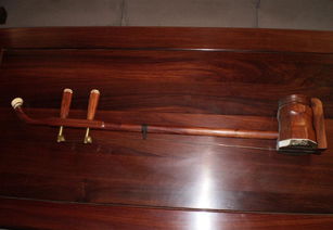 批發(fā)供應極品非洲小葉紫檀二胡 高檔木制樂器的廠家直銷優(yōu)選